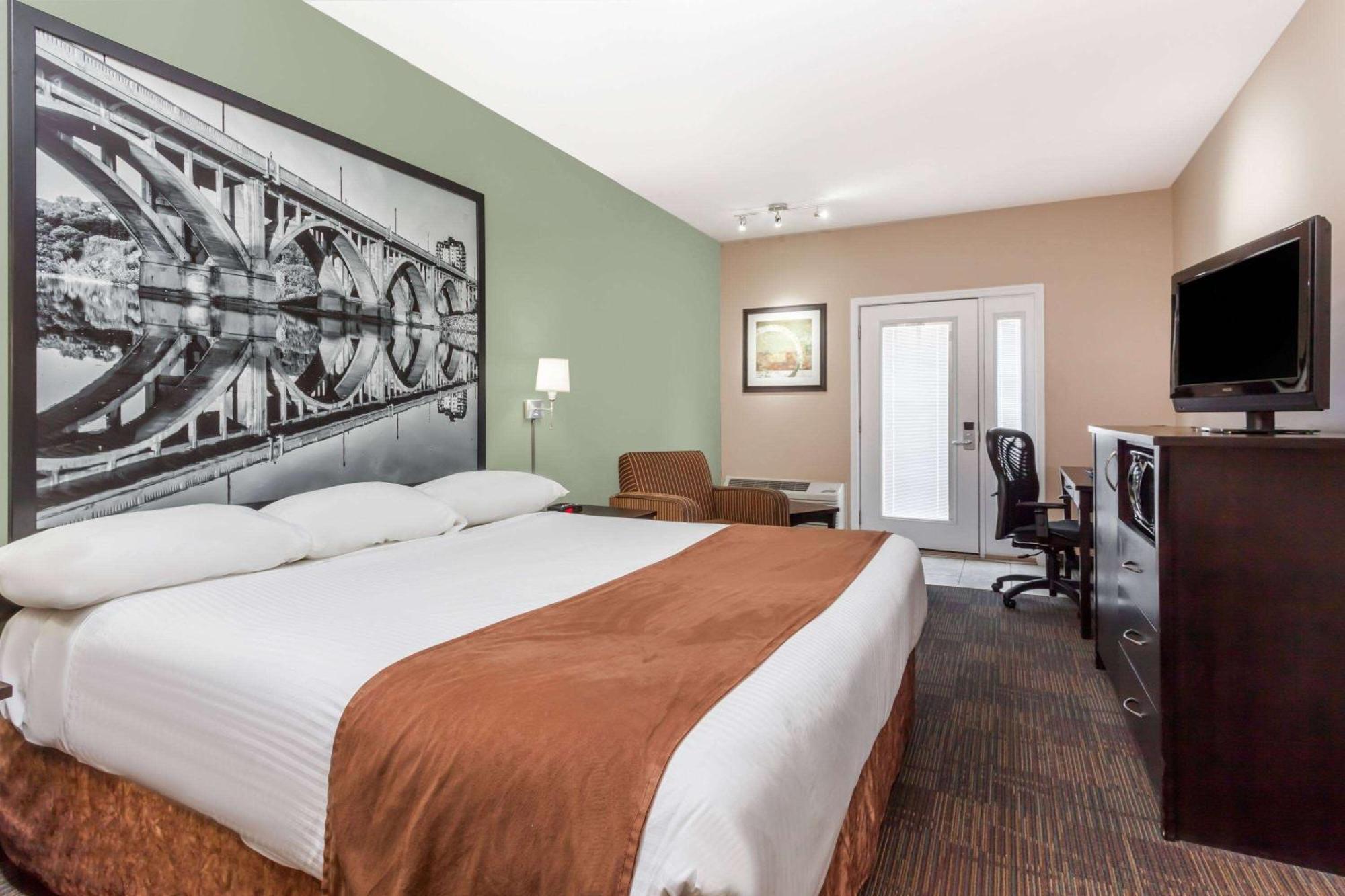 Hotel Super 8 By Wyndham Saskatoon Near Saskatoon Airport Zewnętrze zdjęcie